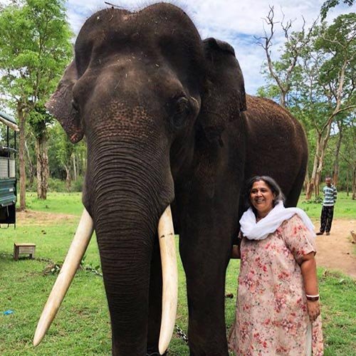 visha-with-prithiviraj-freeda